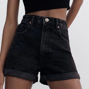 NWT Zara Mom Fit Shorts, High Waisted - Black